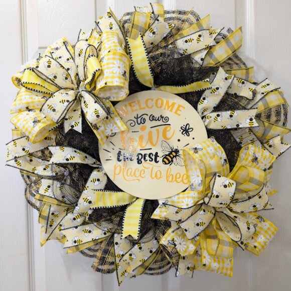 Front Door Decor, Bee Wreath, Summer Wreath, Home Decor, Gift, Bumble Bee Wreath - Picture 1 of 5